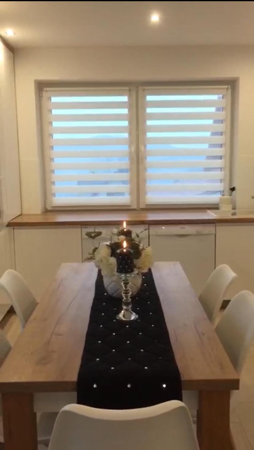 Aura Home Grywald 外观 照片