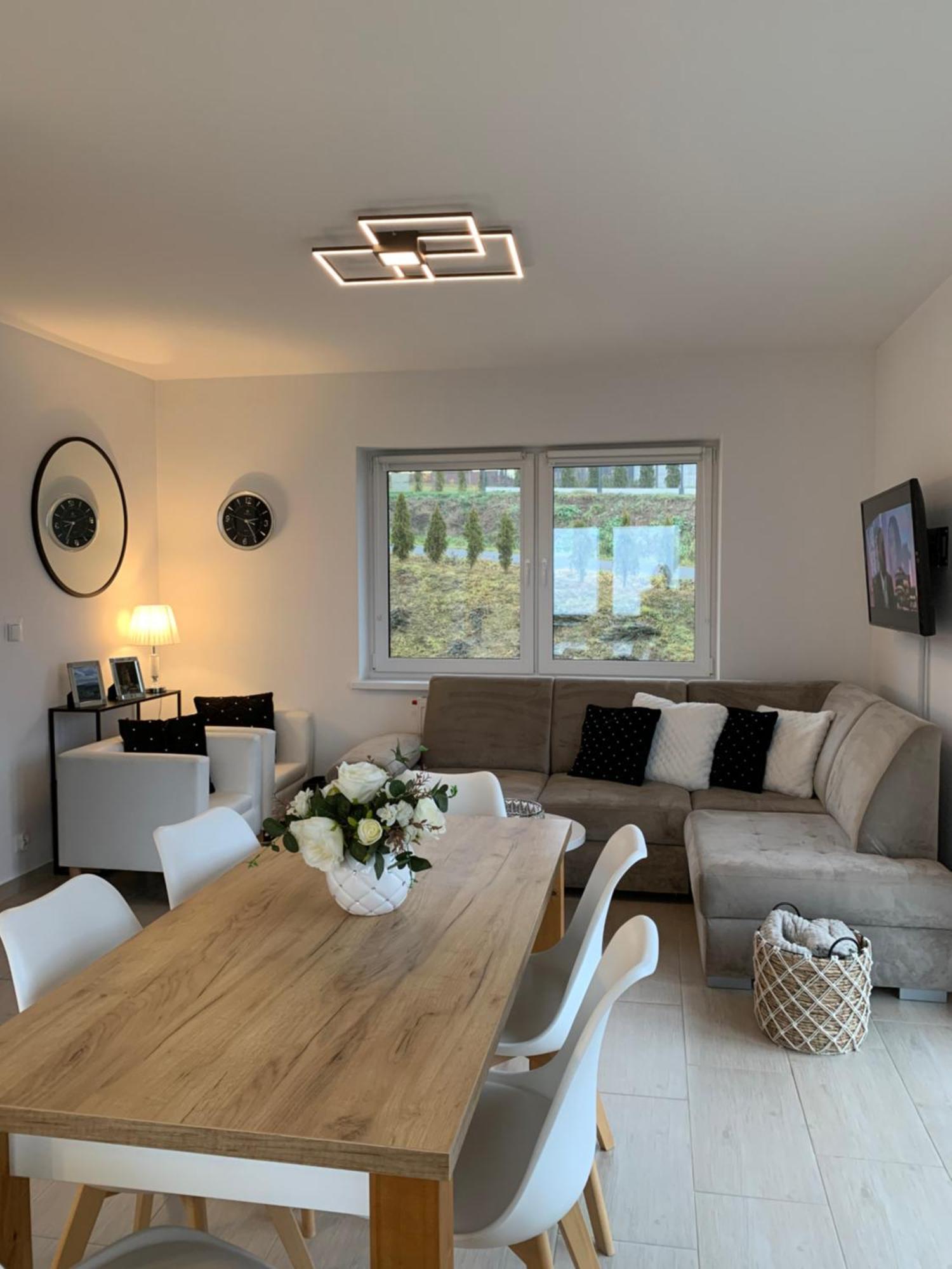 Aura Home Grywald 外观 照片