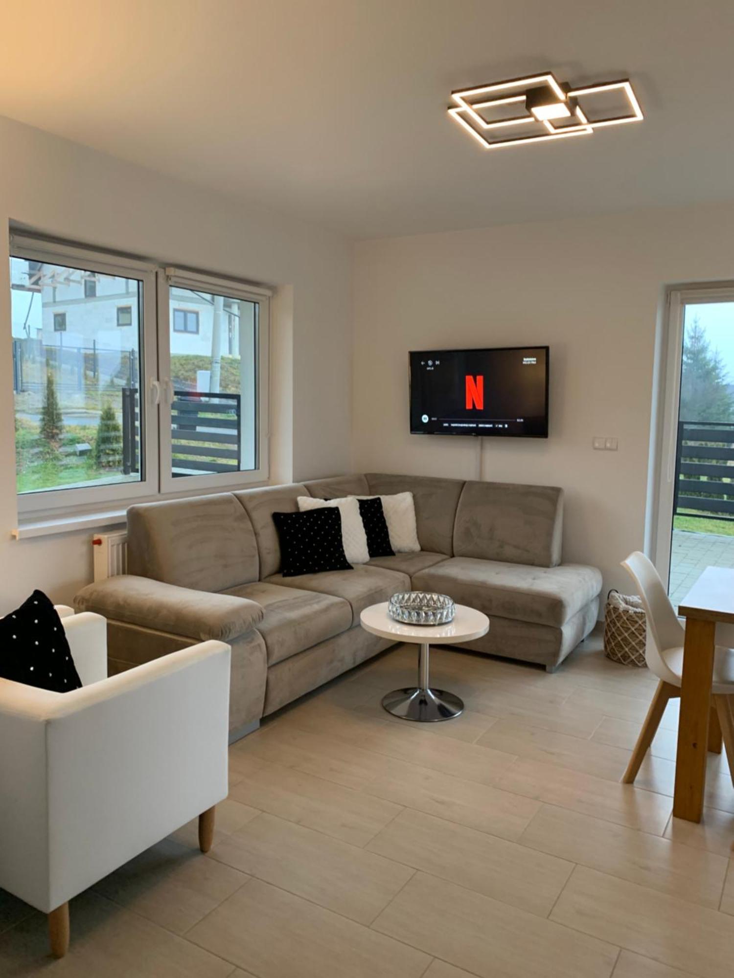 Aura Home Grywald 外观 照片